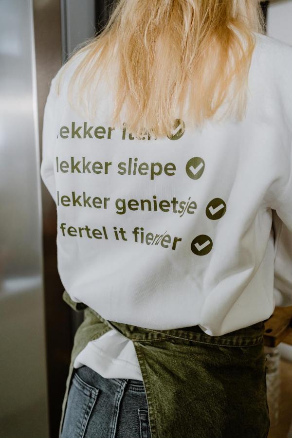 לינה וארוחת בוקר הירנפיין Uitgerust Voor Zaken מראה חיצוני תמונה